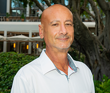 Photo of John Cacomanolis